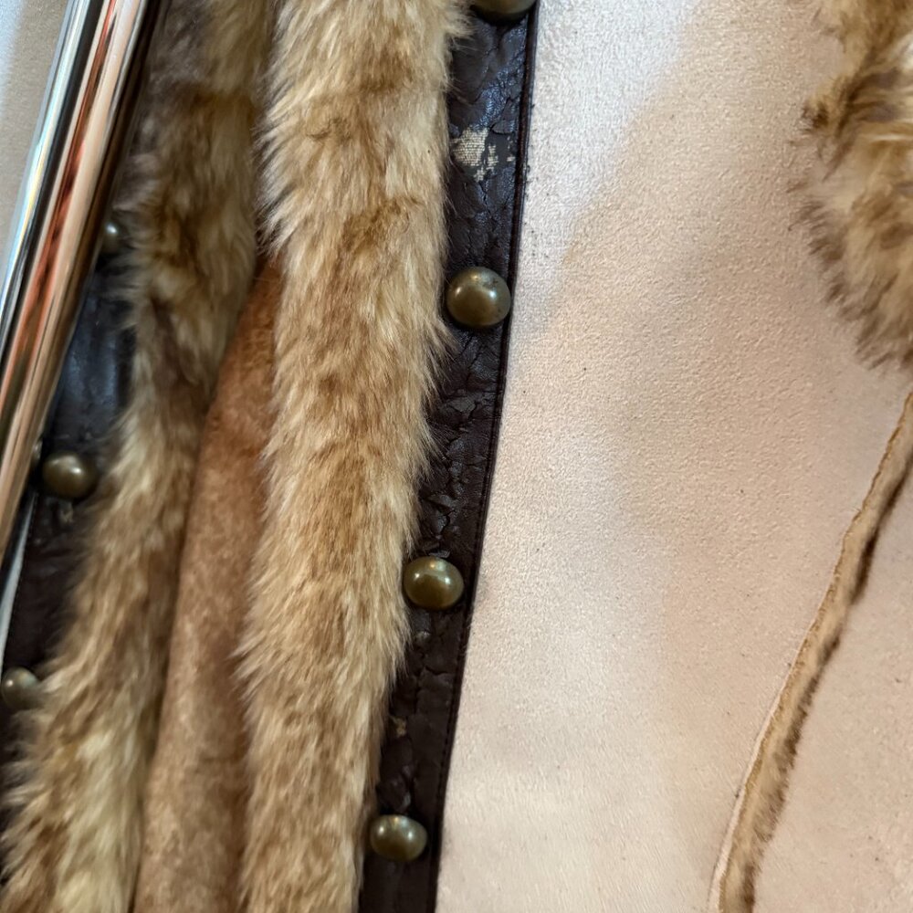 Powder River Outfitters Vest Micro suede Faux Fur Womens M - Picture 6 of 6